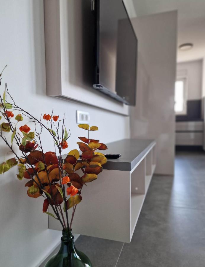 Villa Poseidon Novaglia Esterno foto