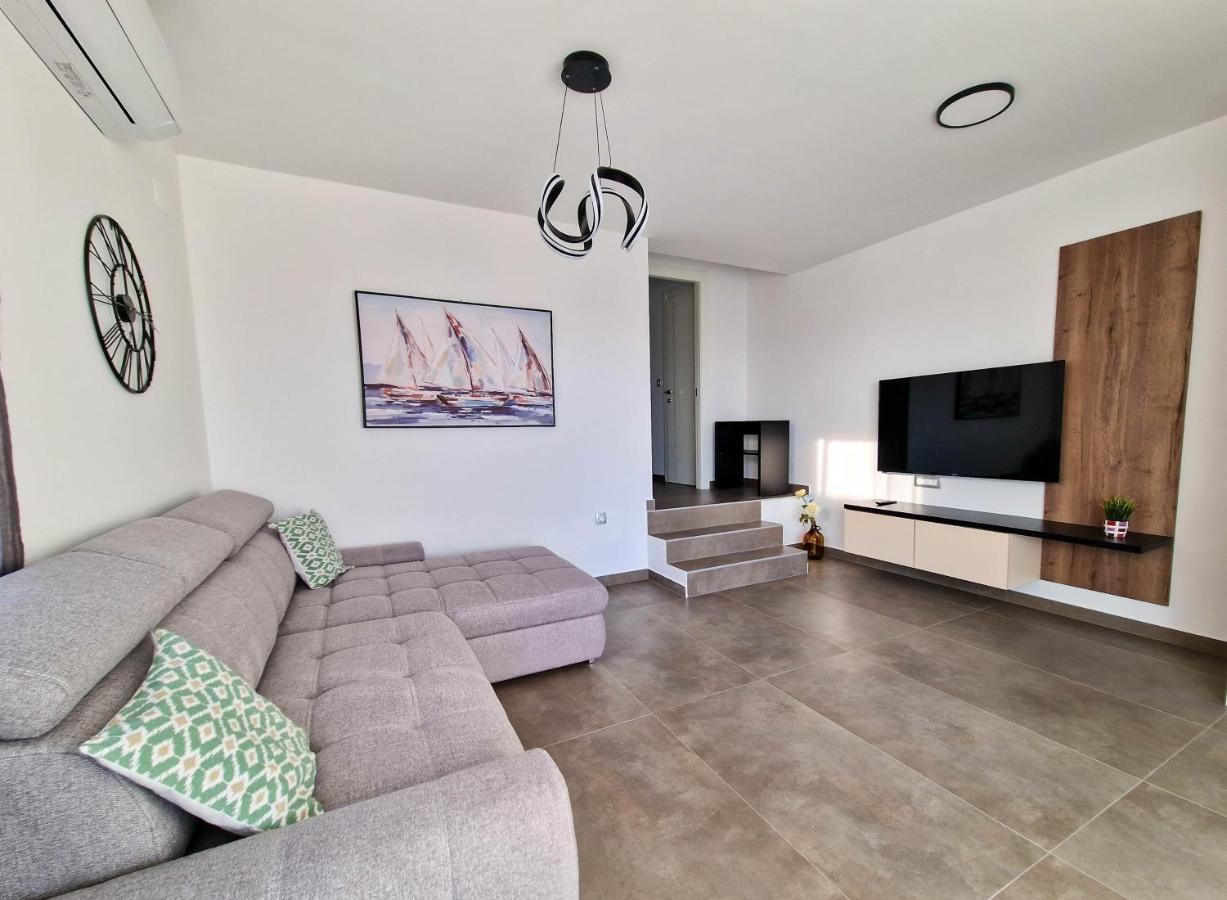 Villa Poseidon Novaglia Esterno foto