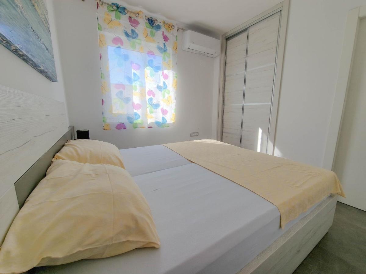 Villa Poseidon Novaglia Esterno foto